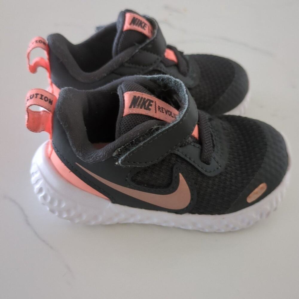 Nike Kids Revolution 5 Flyease (Infant/Toddler) 4C
